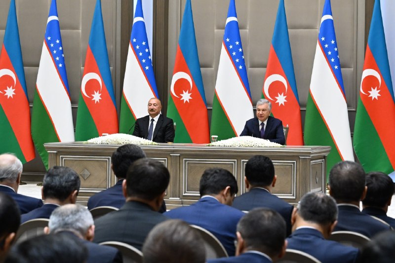 OAV vakillari bilan uchrashuvda Oʻzbekiston Respublikasi Prezidenti Shavkat Mirziyoyev va Ozarbayjon Respublikasi Prezidenti Ilhom Aliyev boʻlib oʻtgan muzokaralar yakunlari yuzasidan fikr bildirdilar.