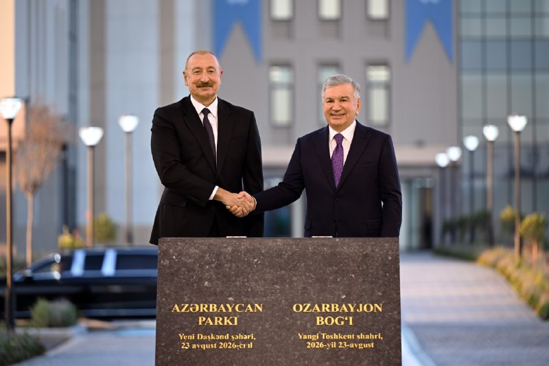 Oʻzbekiston Respublikasi Prezidenti Shavkat Mirziyoyev va Ozarbayjon Respublikasi Prezidenti Ilhom Aliyev Yangi Toshkentda “Ozarbayjon” bogʻini barpo etish ishlarini boshlab berdilar.