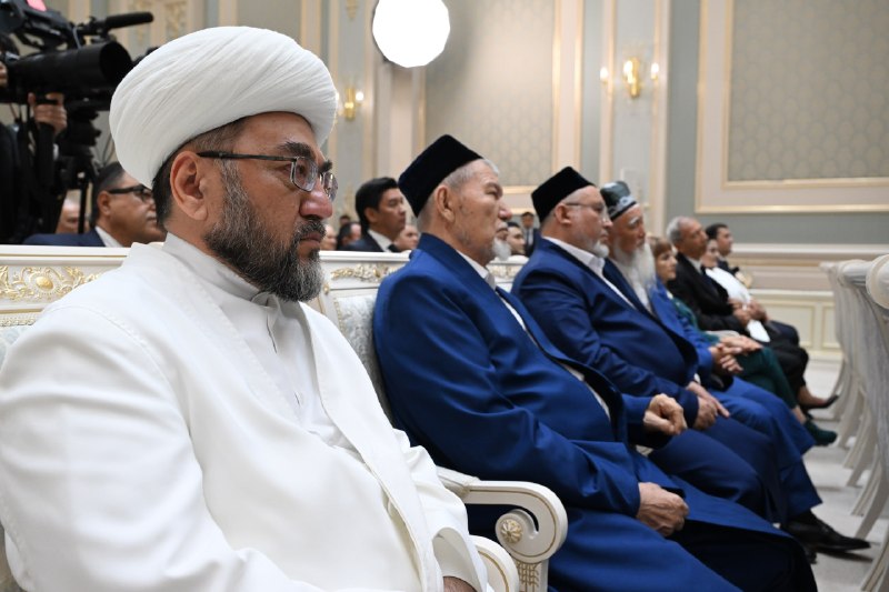 Surxondaryolik mehnat faxriysi Abdusattor Qurbonovning cho‘llarni o‘zlashtirib, dehqonchilikni rivojlantirishga qo‘shgan hissasi haqiqiy qahramonlik sifatida e’tirof etildi.