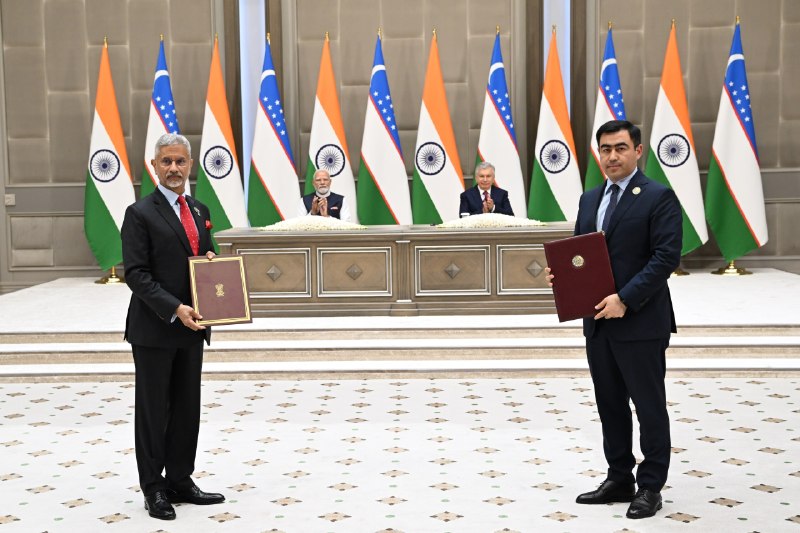 Oʻzbekiston Respublikasi Prezidenti Shavkat Mirziyoyev va Hindiston Bosh vaziri Narendra Modi ishtirokida ikki tomonlama hujjatlarni imzolash marosimi boʻlib oʻtdi.