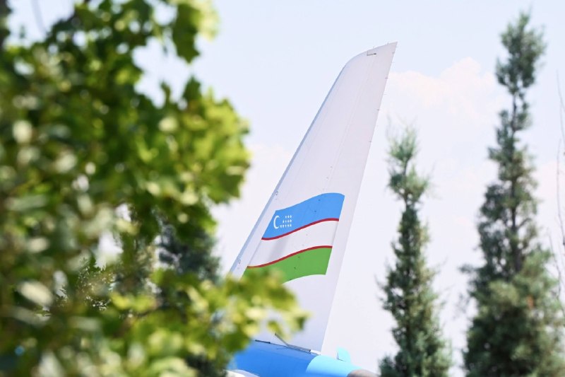 Oʻzbekiston Respublikasi Prezidenti Shavkat Mirziyoyev Belarus Respublikasi Prezidenti Aleksandr Lukashenkoning taklifiga binoan rasmiy tashrif bilan Minsk shahriga joʻnab ketdi.
